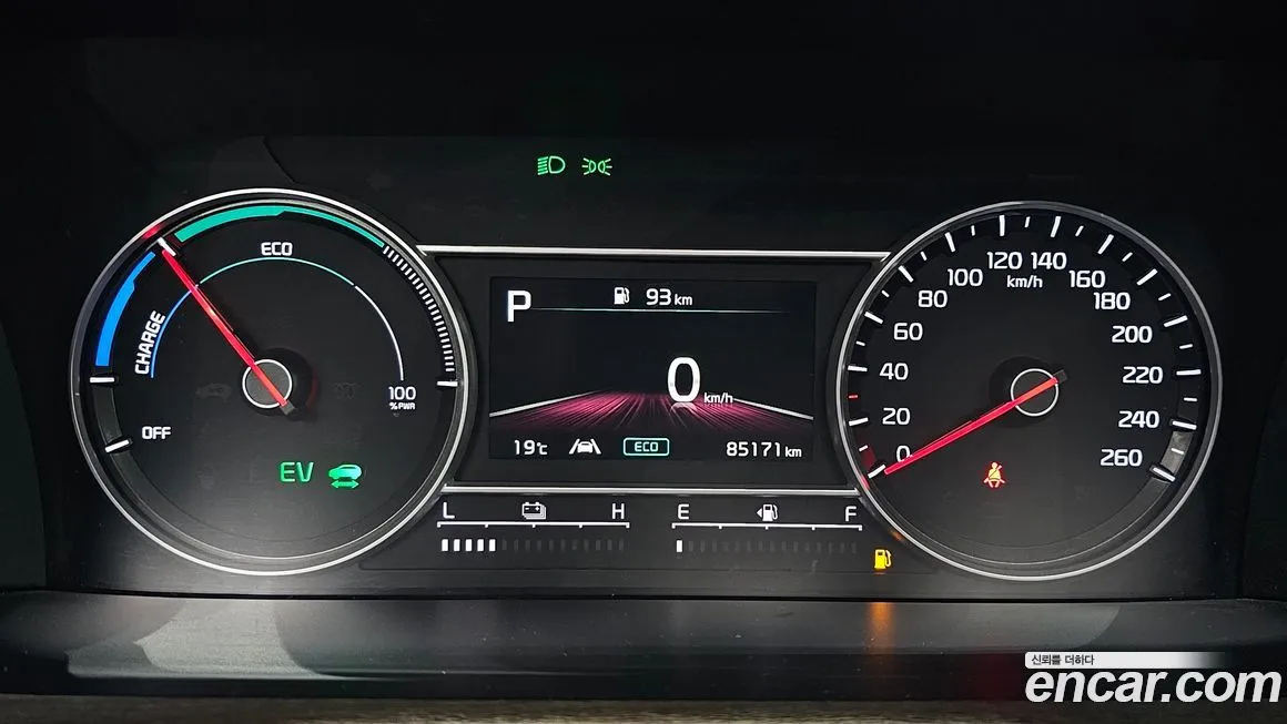 Kia Sorento — фото 7