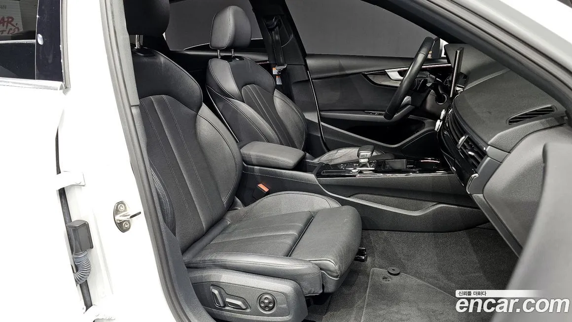 Audi A4 2021 из KR, фото 9