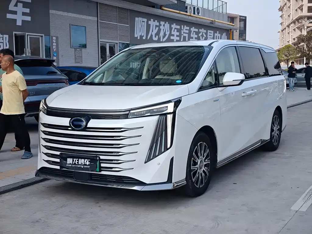 GAC Motor Trumpchi E9 — фото 1