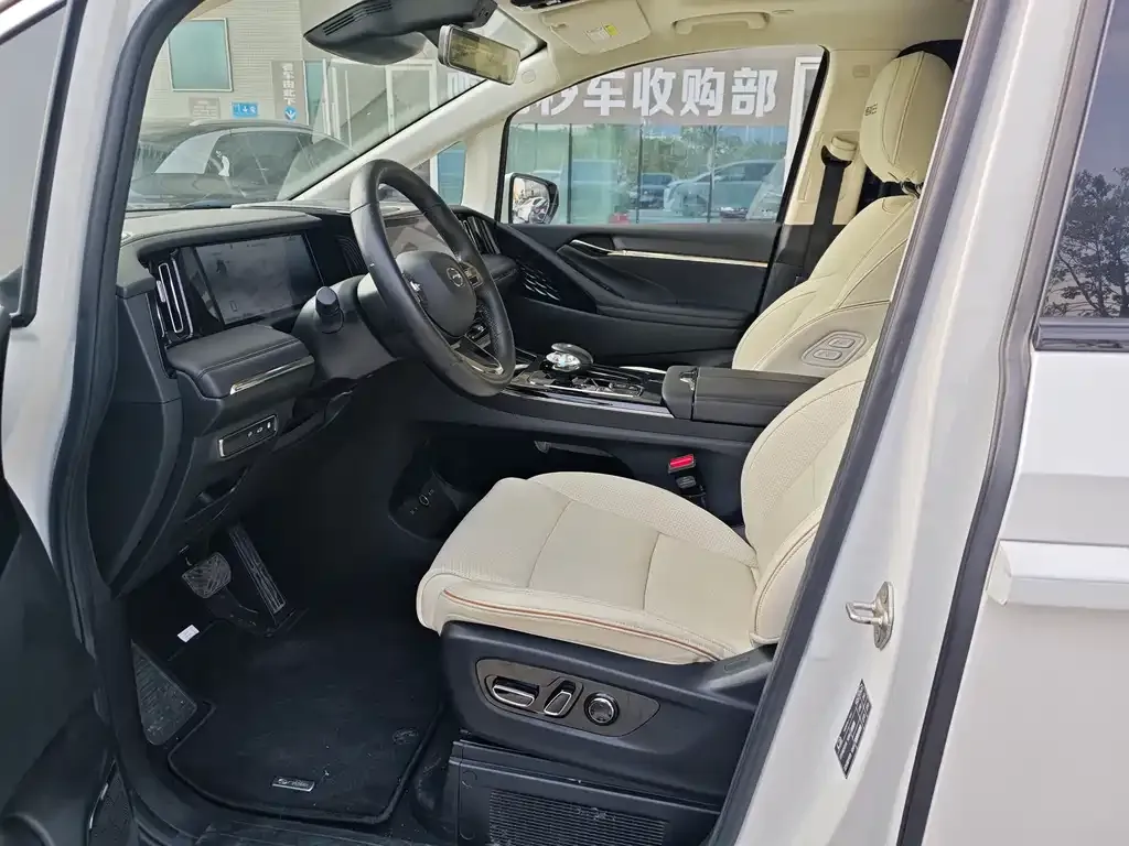 GAC Motor Trumpchi E9 — фото 8