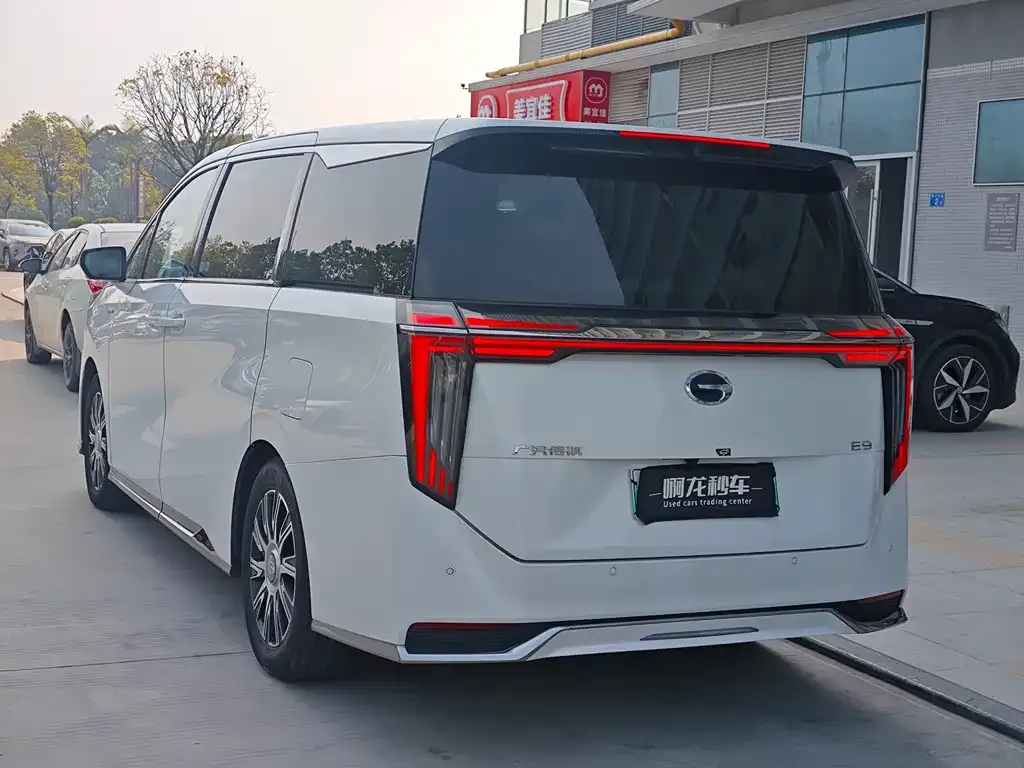 GAC Motor Trumpchi E9 — фото 2