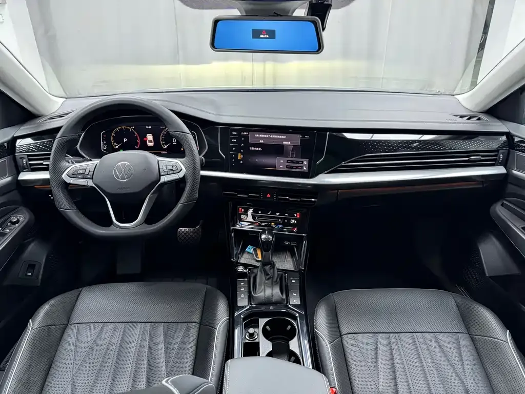 Volkswagen Passat — фото 7