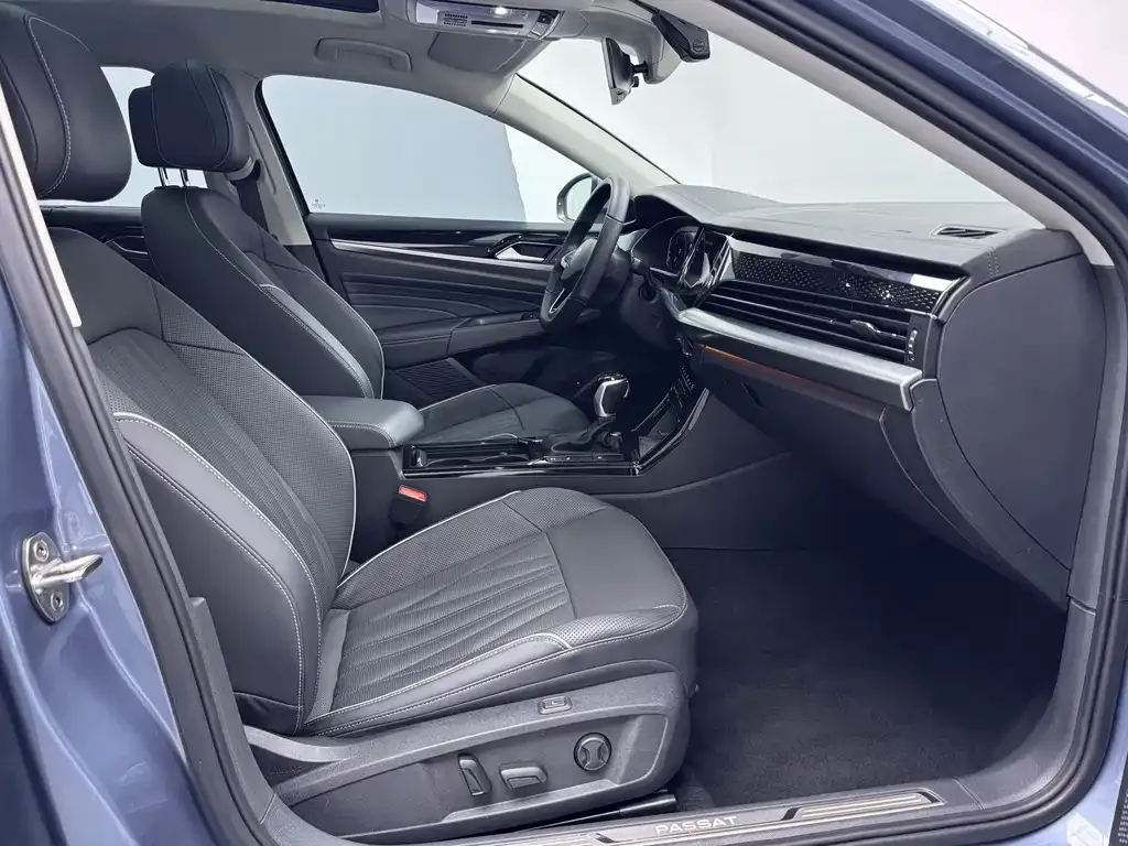 Volkswagen Passat — фото 4