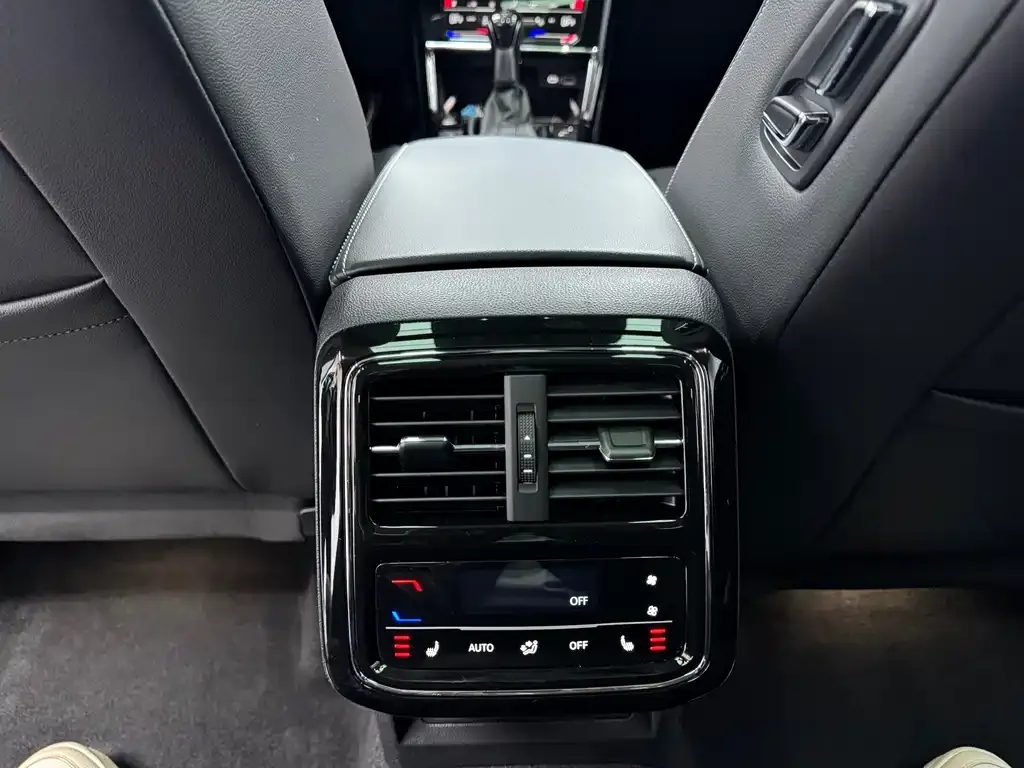 Volkswagen Passat — фото 8