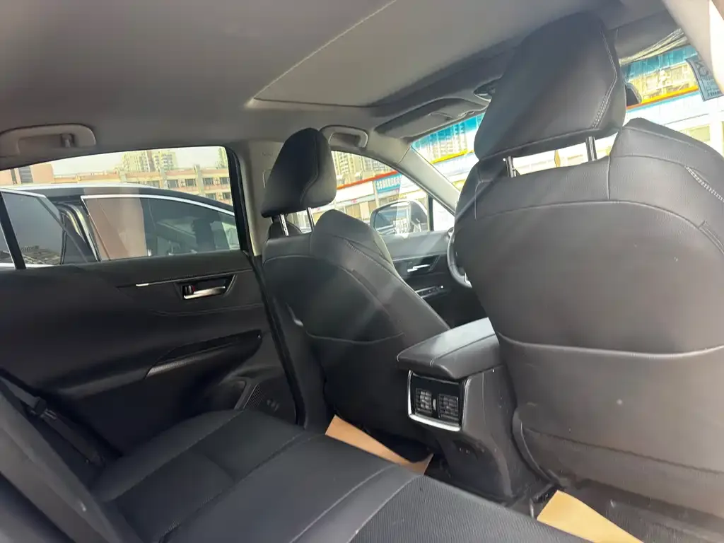 Toyota Venza — фото 4
