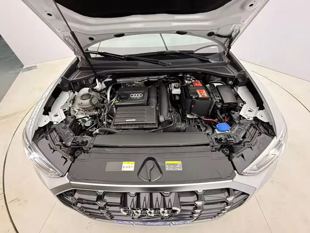 Audi Q3 2021 из CN, фото 9