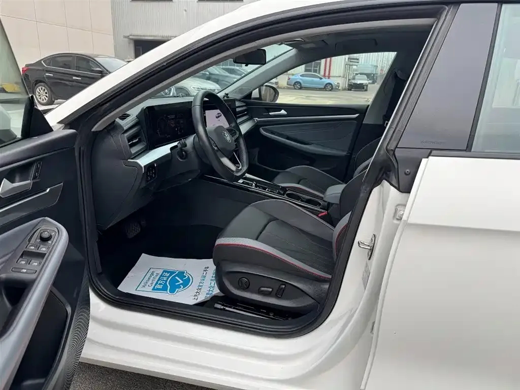 Volkswagen Lamando 2023 из CN, фото 8