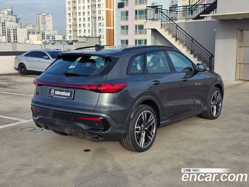 Audi Q5 2025 из KR, фото 10