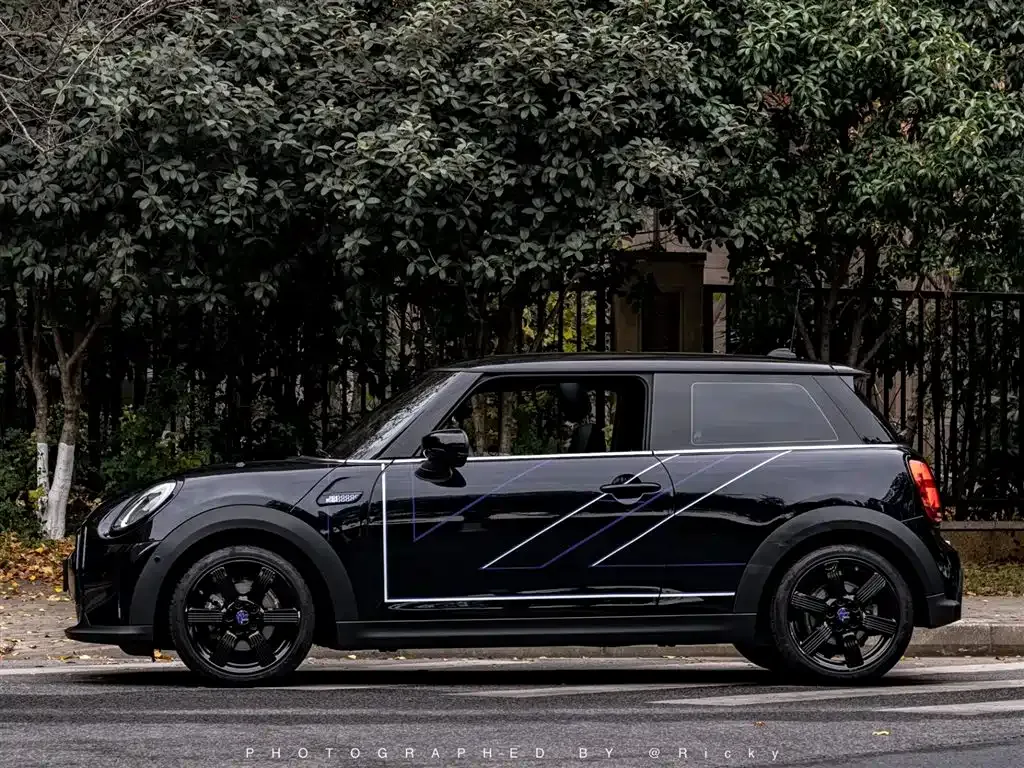 MINI Cooper (3-door) 2024 из CN, фото 10
