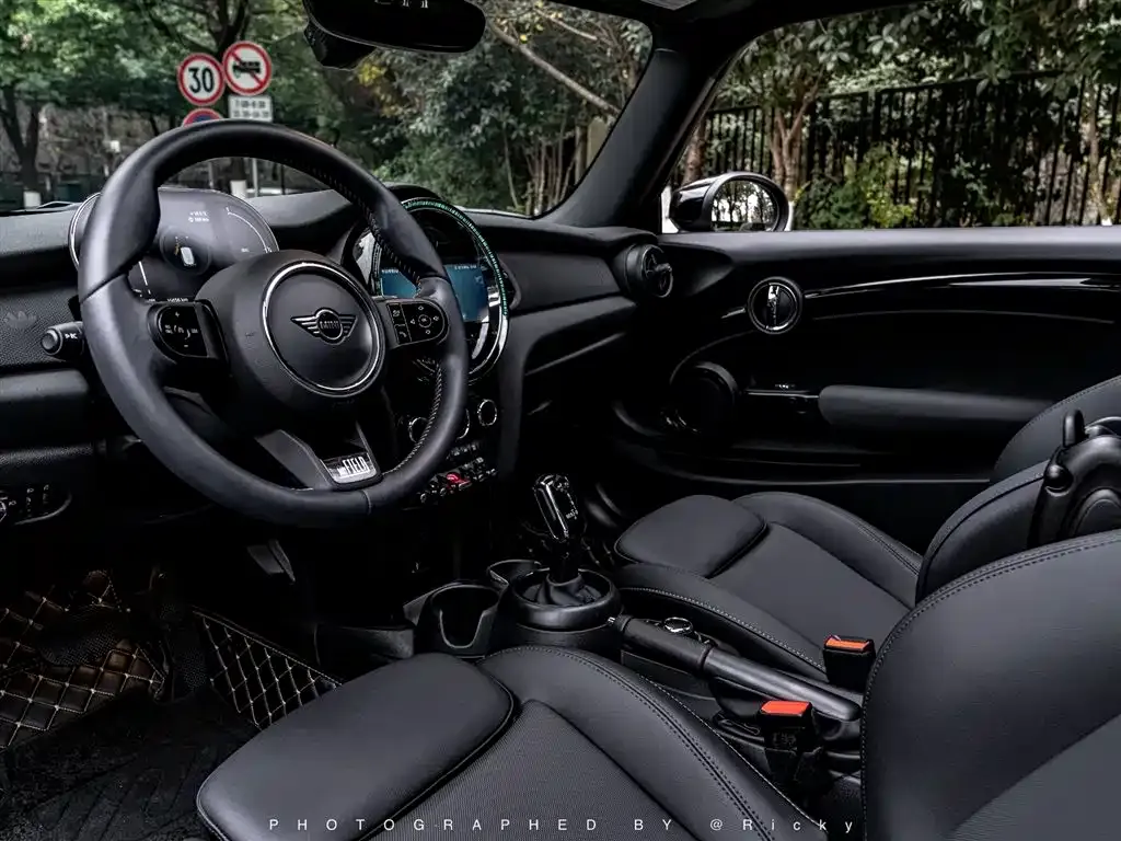 MINI Cooper (3-door) 2024 из CN, фото 7