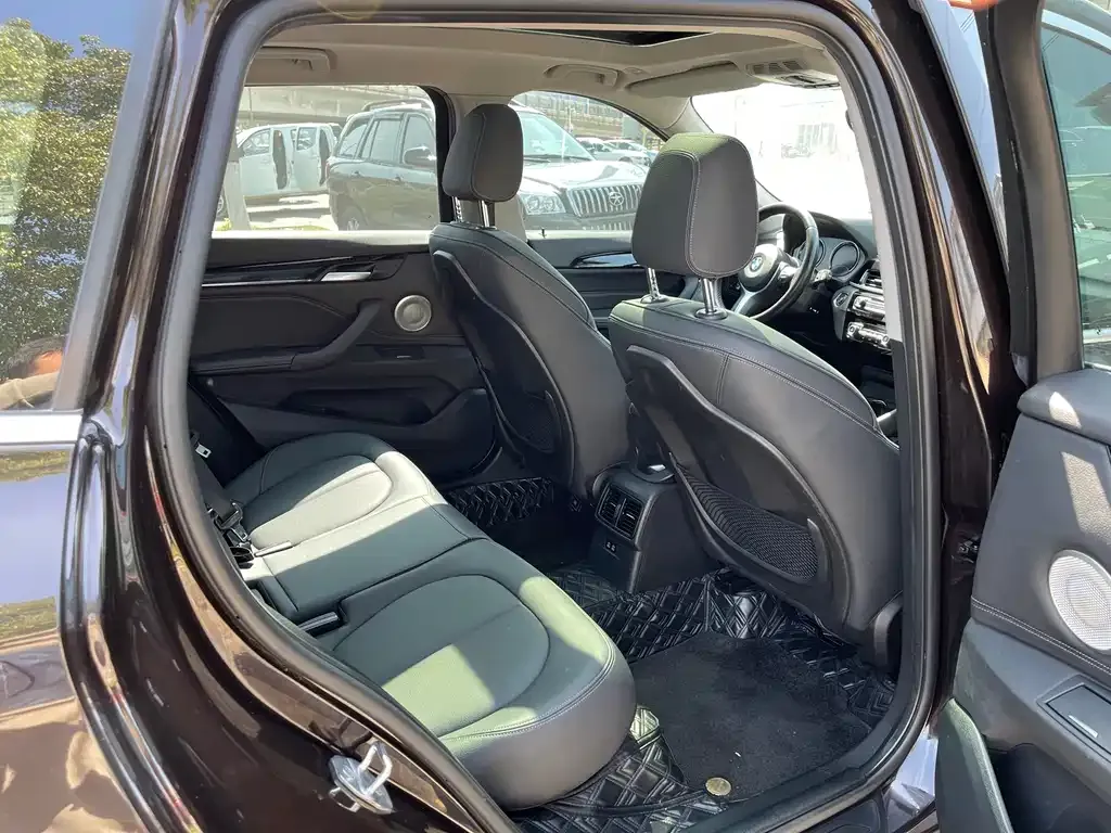 BMW X1 2023 из CN, фото 9