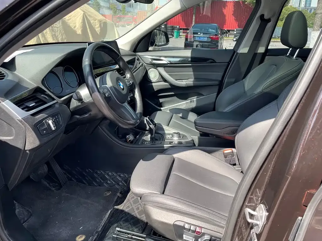 BMW X1 2023 из CN, фото 2