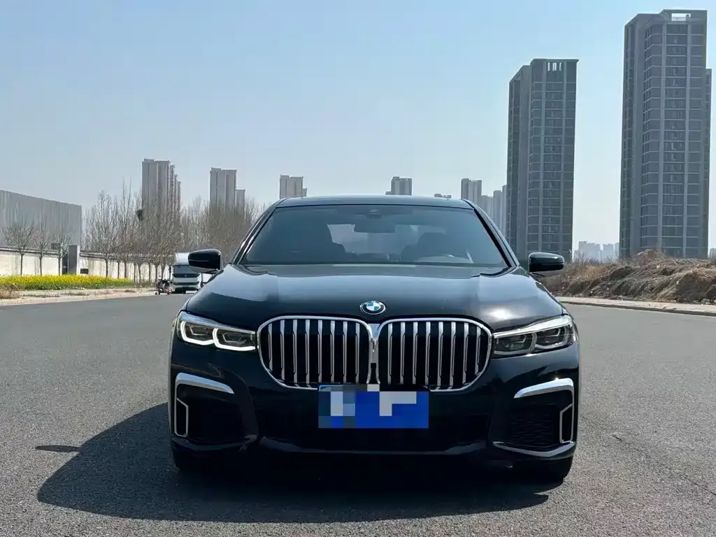 BMW 7 Series — фото 5