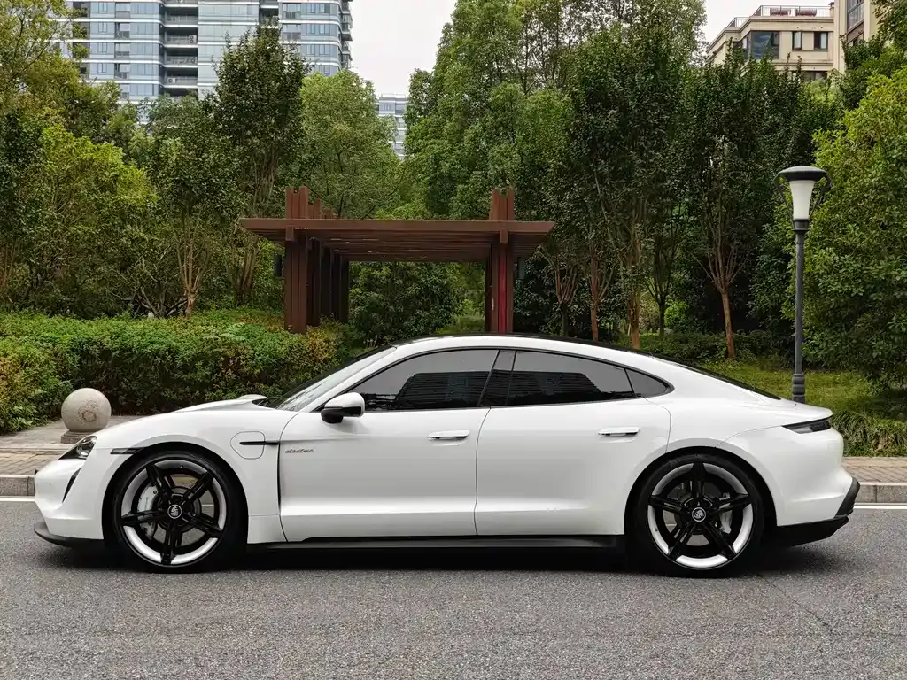 Porsche Taycan 2022 из CN, фото 9