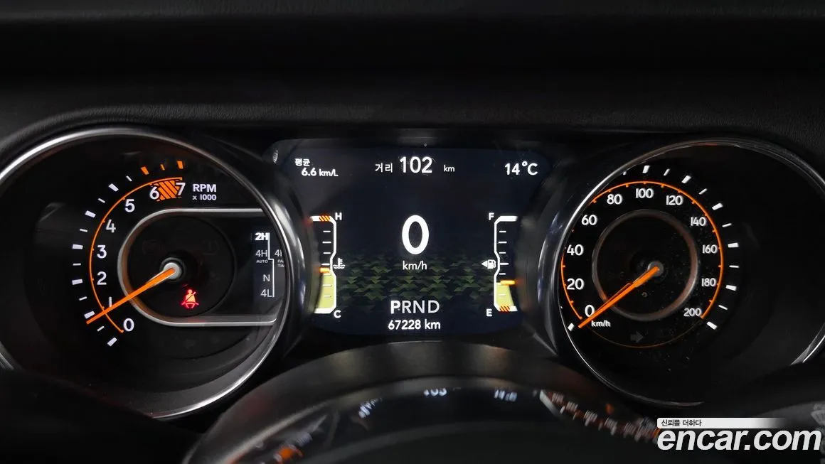 Jeep Wrangler 2021 из KR, фото 7