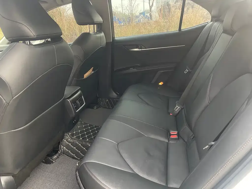 Toyota Camry 2023 из CN, фото 7
