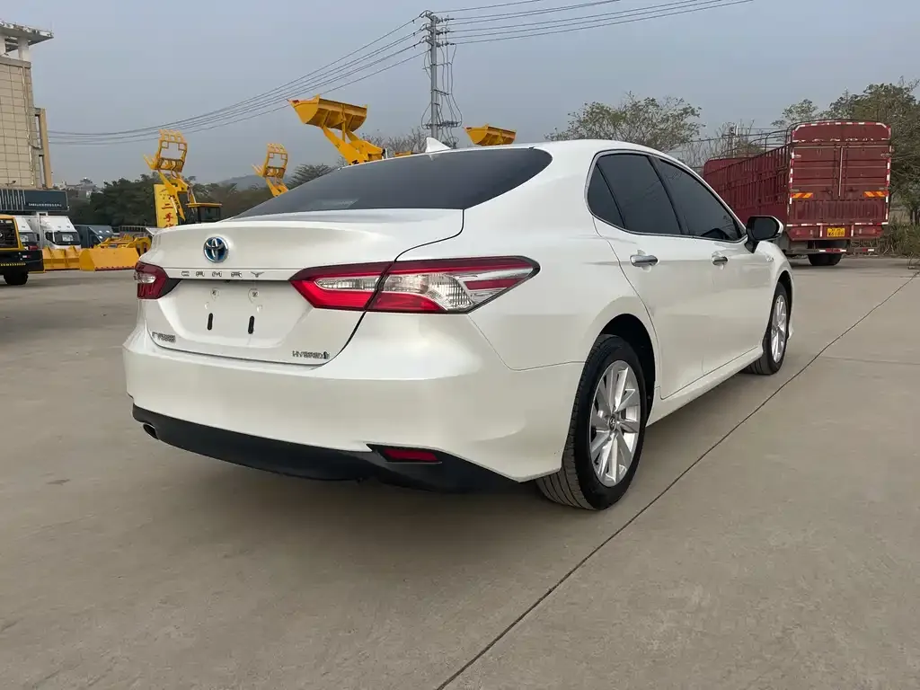 Toyota Camry 2023 из CN, фото 10
