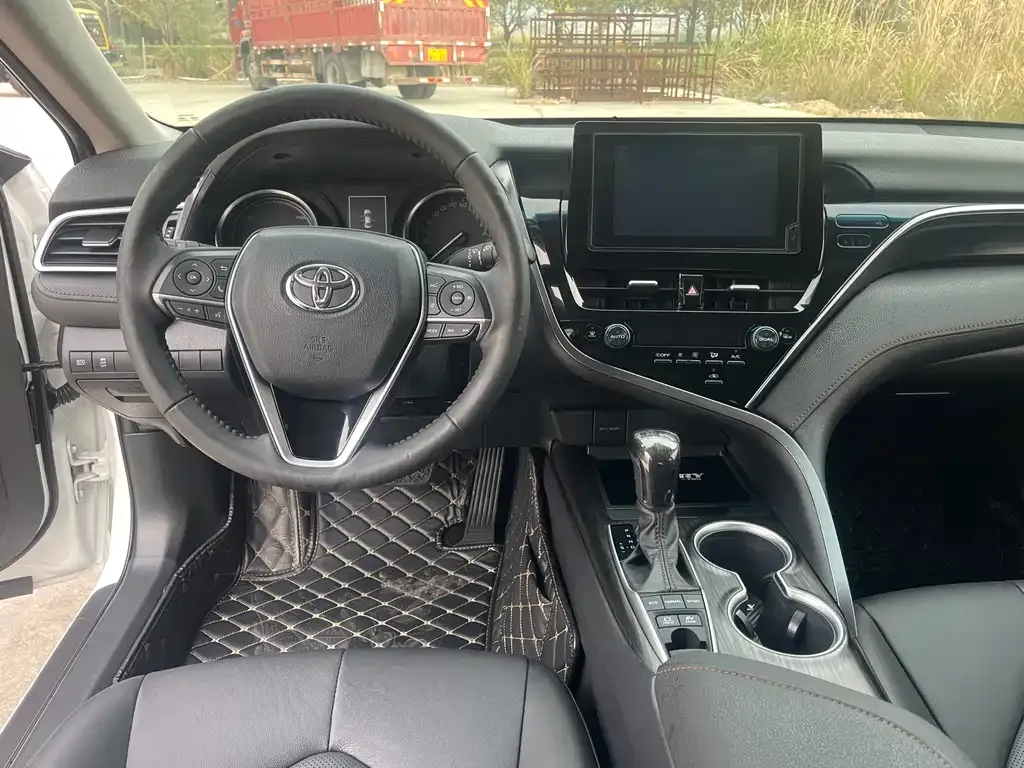 Toyota Camry 2023 из CN, фото 6