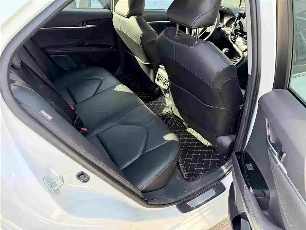 Toyota Camry 2023 из CN, фото 3
