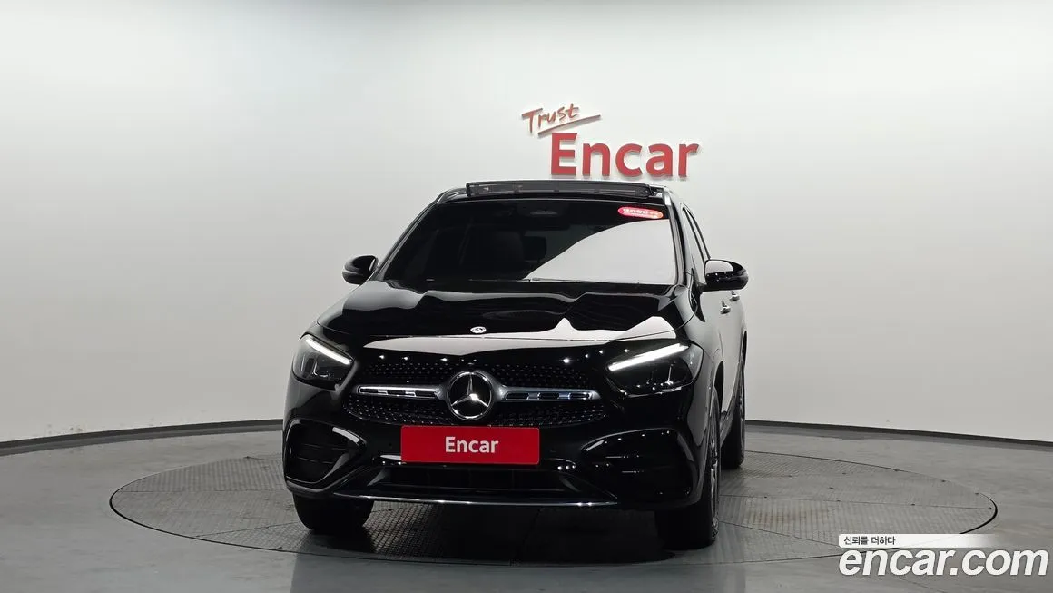 Mercedes-Benz GLA-Class — фото 7