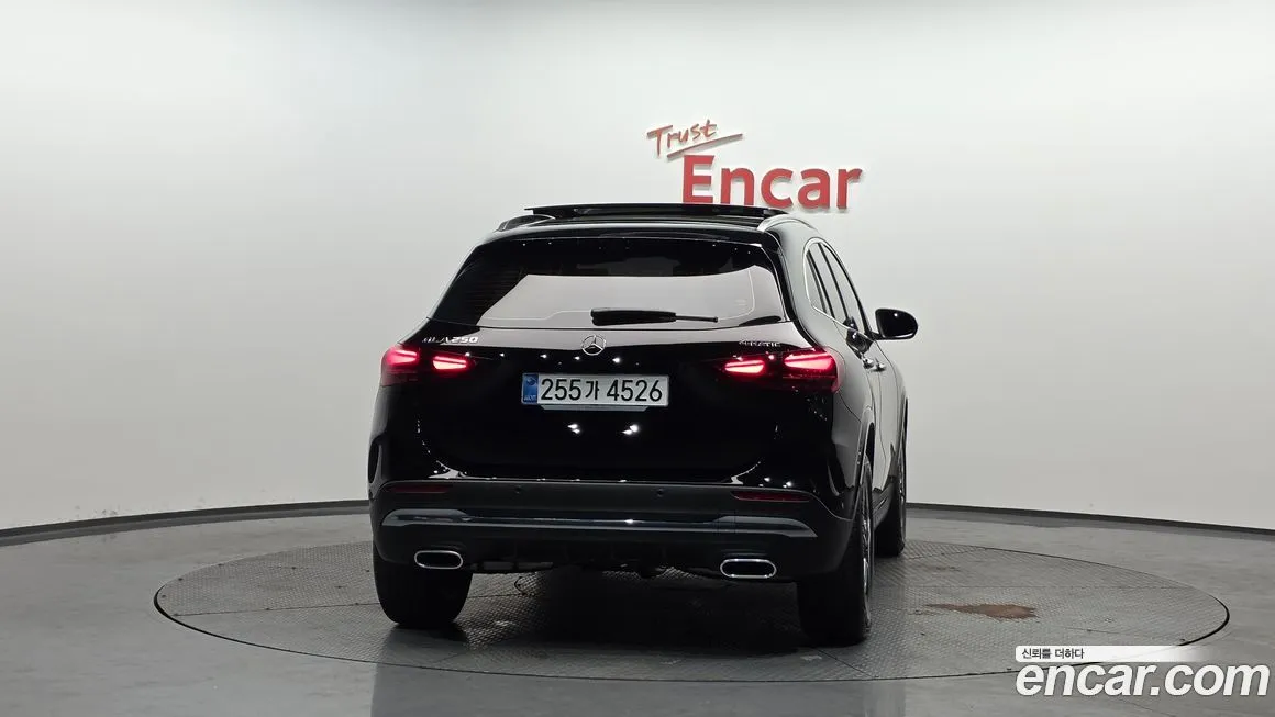 Mercedes-Benz GLA-Class — фото 2