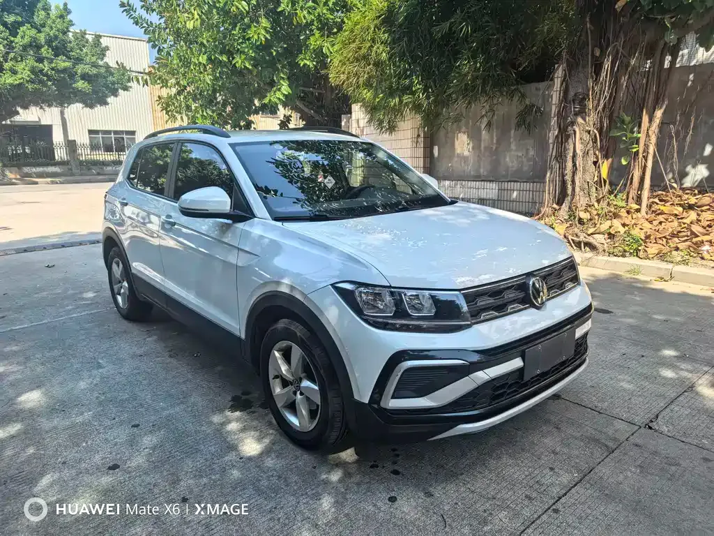 Volkswagen T-Cross — фото 10