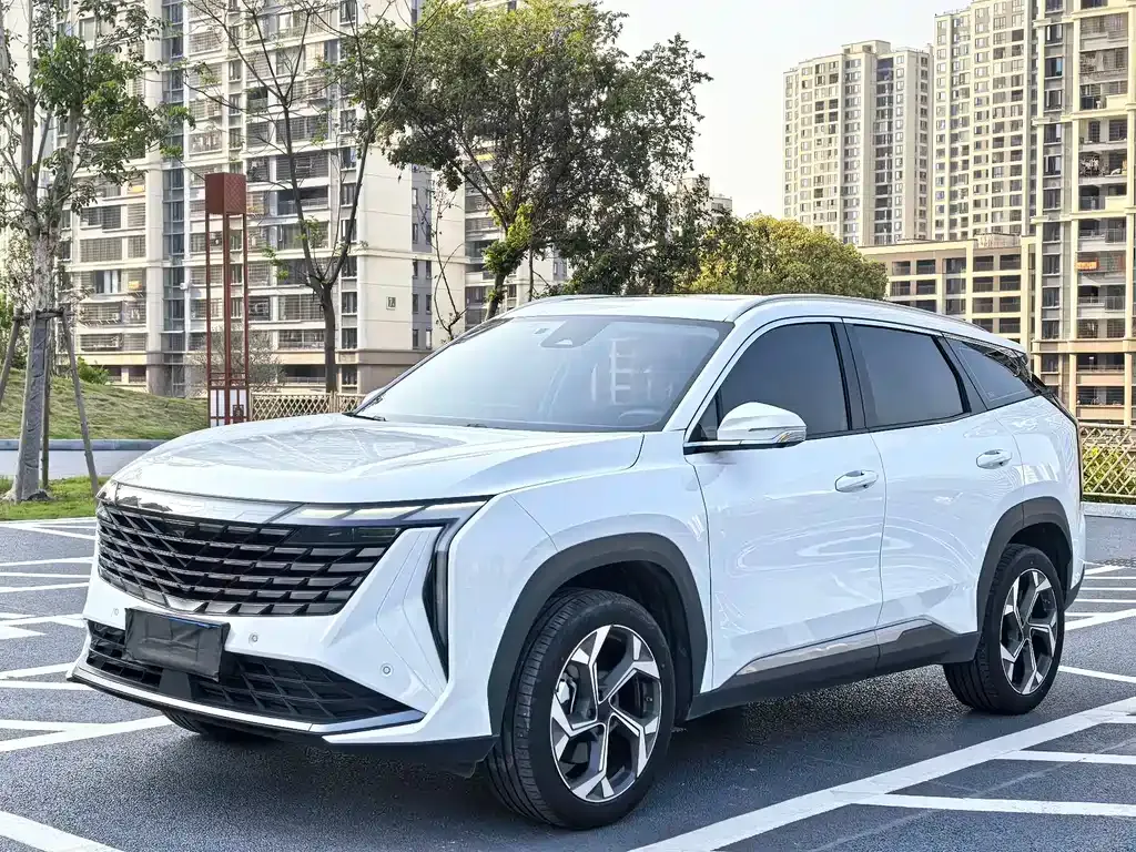 Geely Boyue L — фото 1