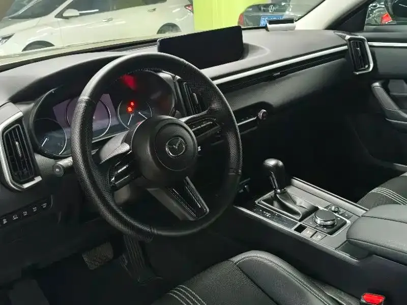 Mazda CX-50 2023 из CN, фото 10