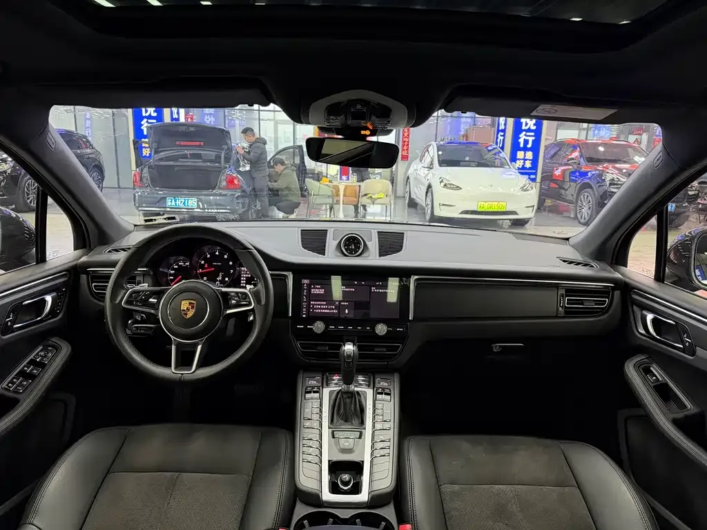 Porsche Macan 2021 из CN, фото 8