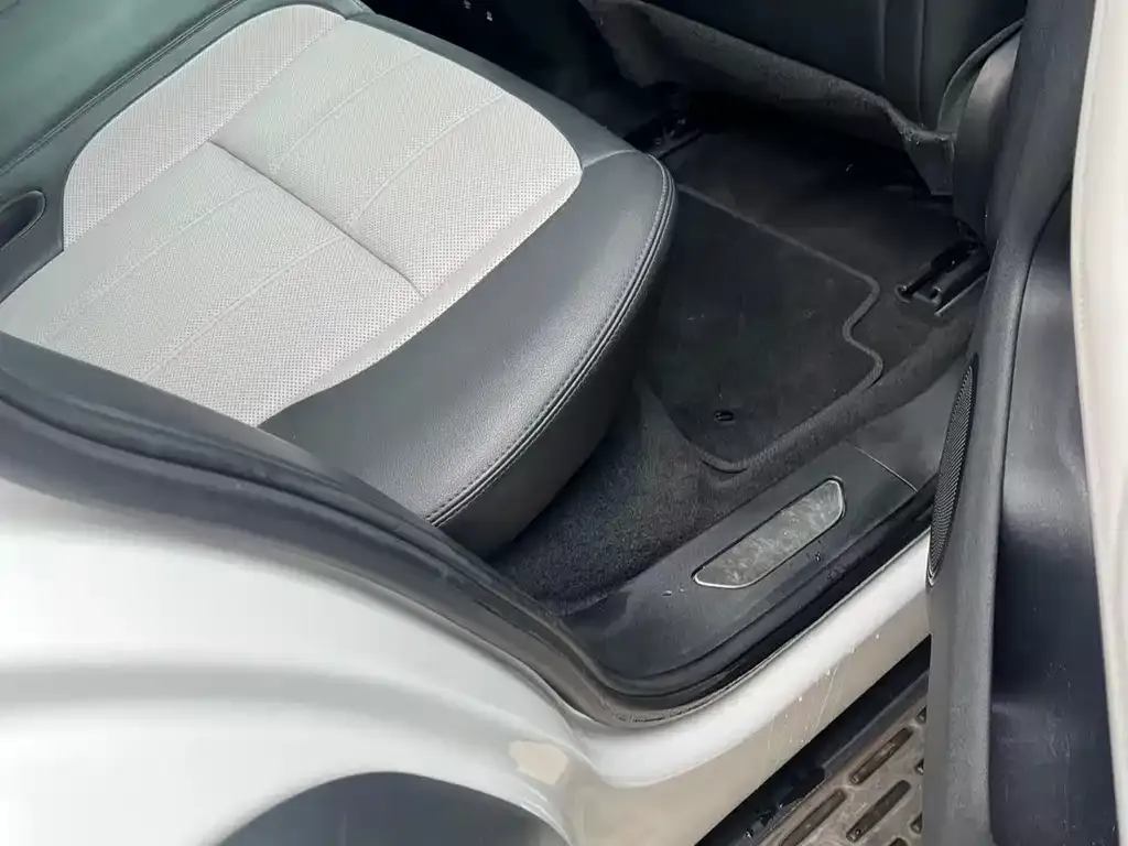 Land Rover Evoque 2021 из CN, фото 10