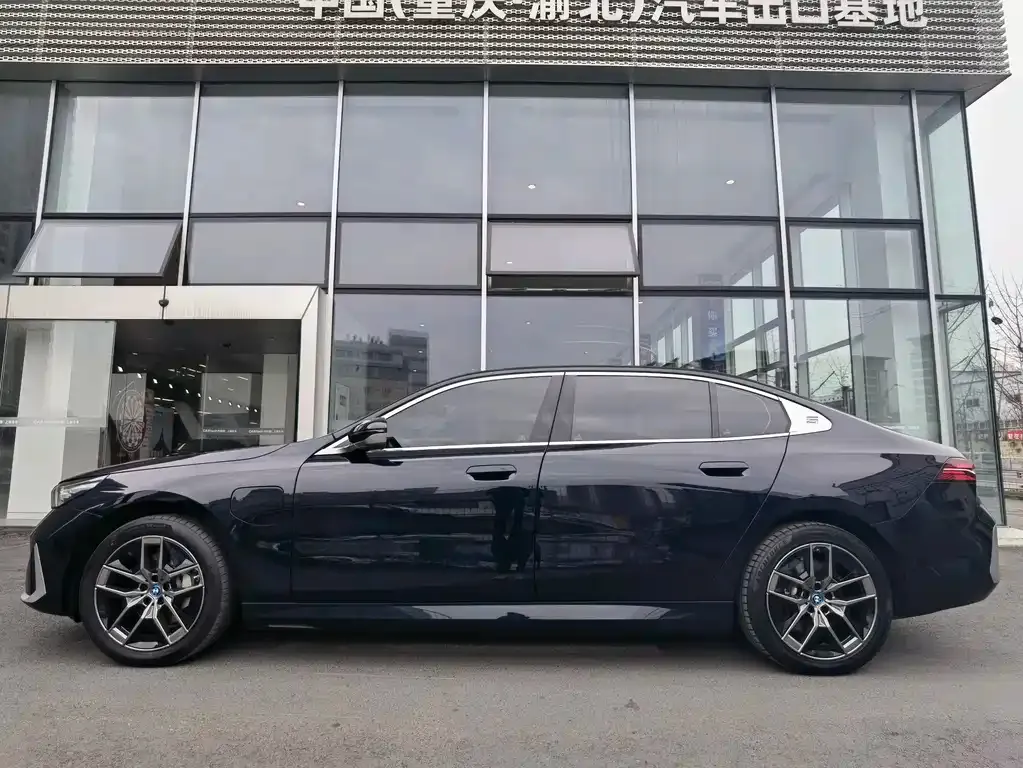 BMW i5 2024 из CN, фото 9
