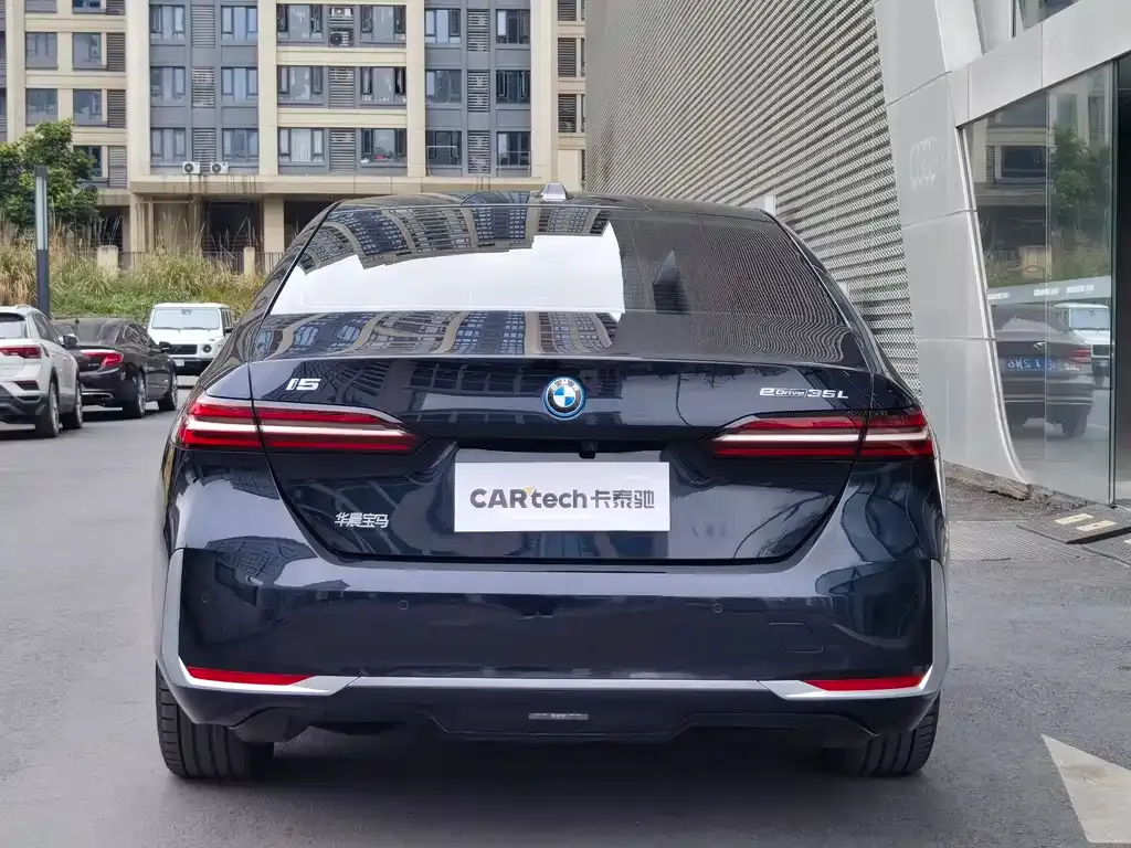 BMW i5 2024 из CN, фото 2