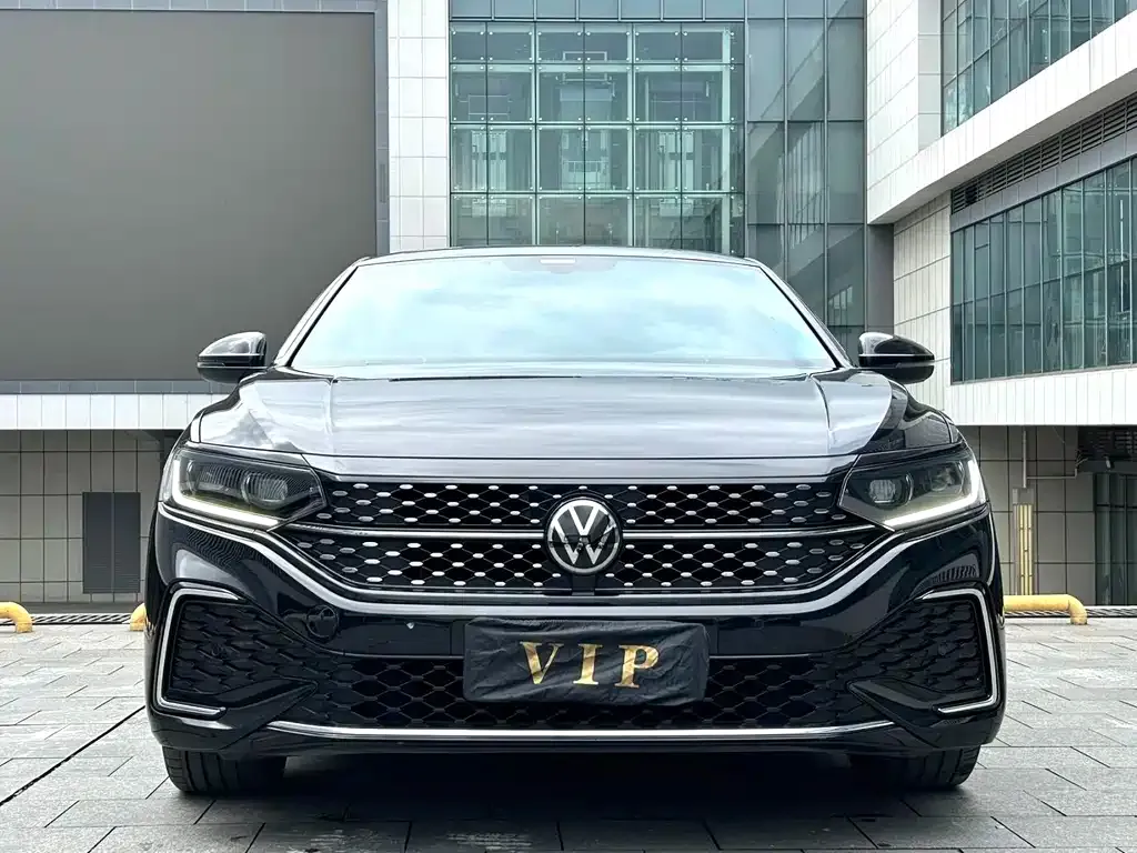 Volkswagen Passat — фото 5