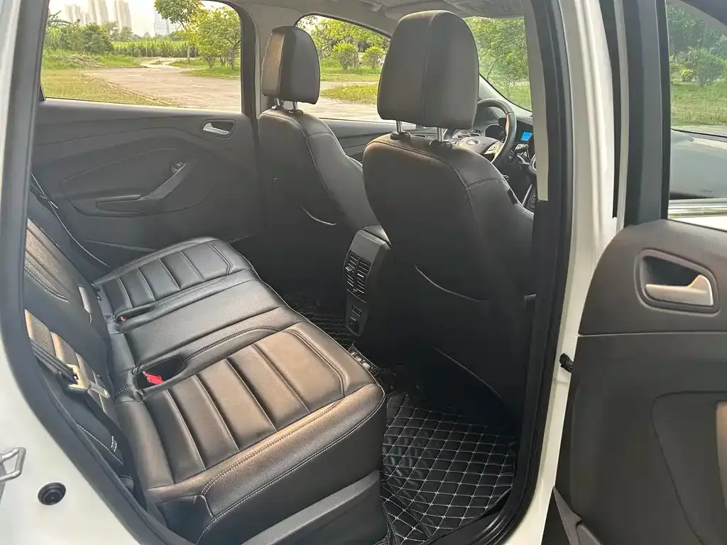 Ford Kuga 2021 из CN, фото 5