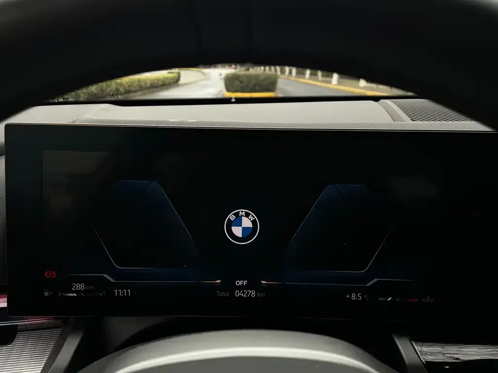BMW 5 Series (Import) 2025 из CN, фото 2