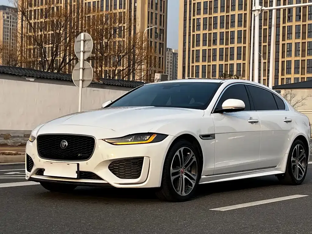 Jaguar XEL — фото 1