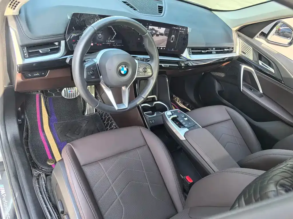 BMW X1 — фото 10