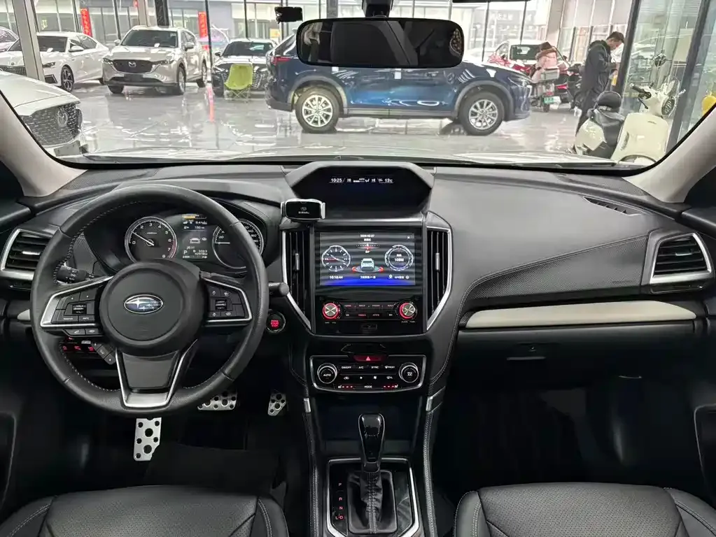Subaru Forester 2022 из CN, фото 10