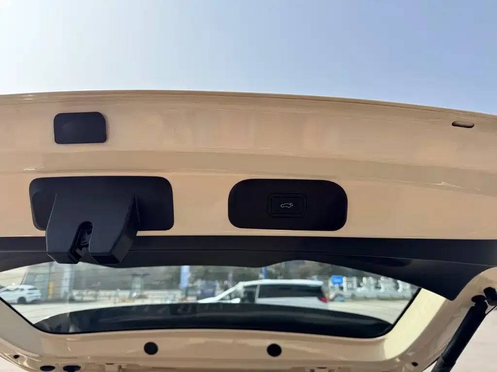 Geely Starburst — фото 2