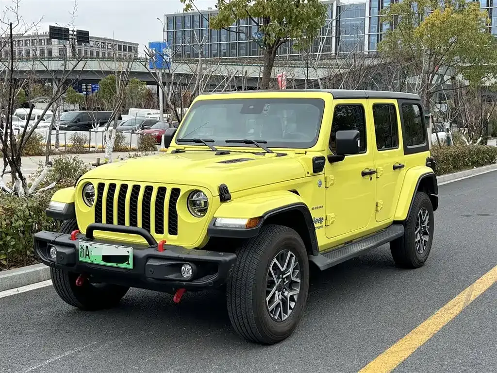 Jeep Wrangler PHEV — фото 1