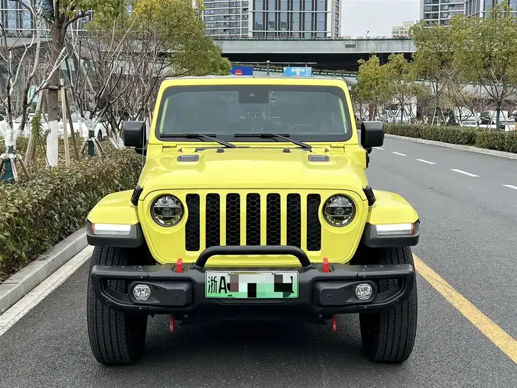 Jeep Wrangler PHEV — фото 10