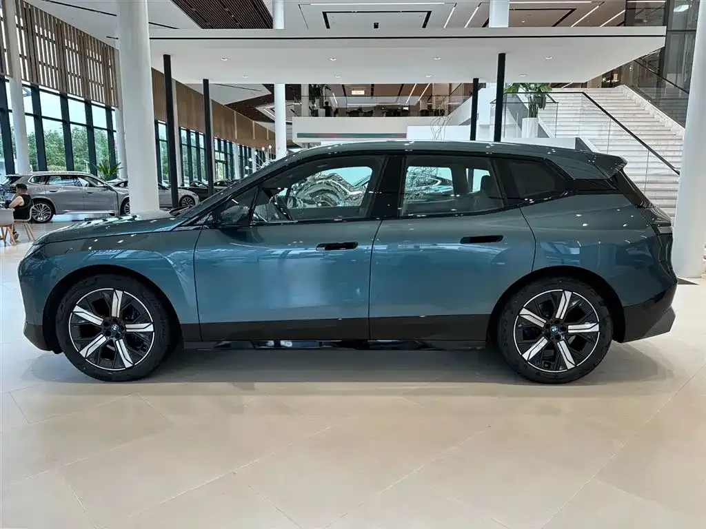 BMW iX 2023 из CN, фото 7