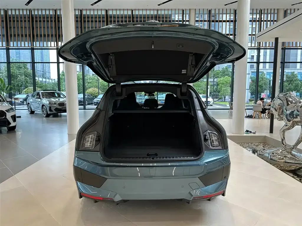 BMW iX 2023 из CN, фото 3