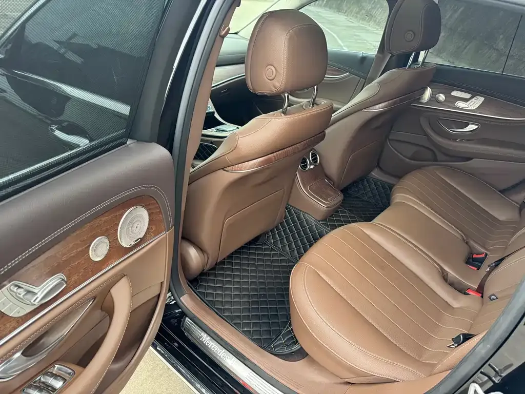 Mercedes-Benz E-Class 2023 из CN, фото 5