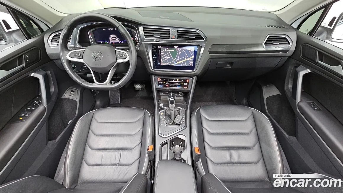Volkswagen Tiguan — фото 4