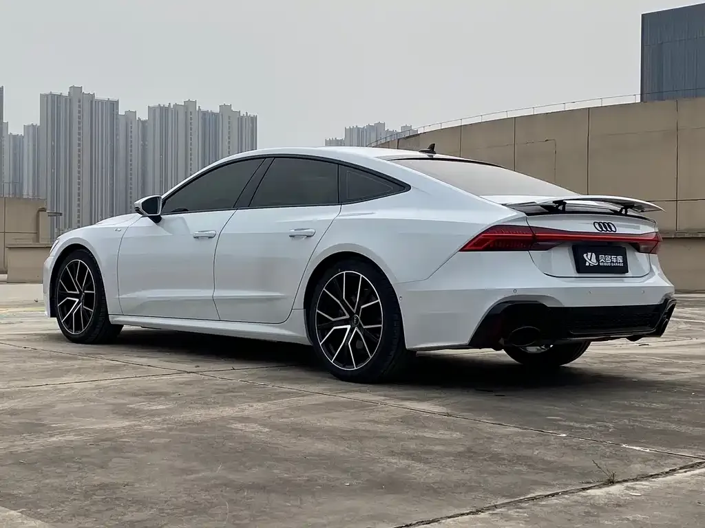 Audi A7 — фото 7