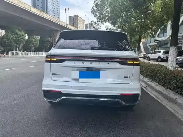 Geely Xingyue L — фото 6