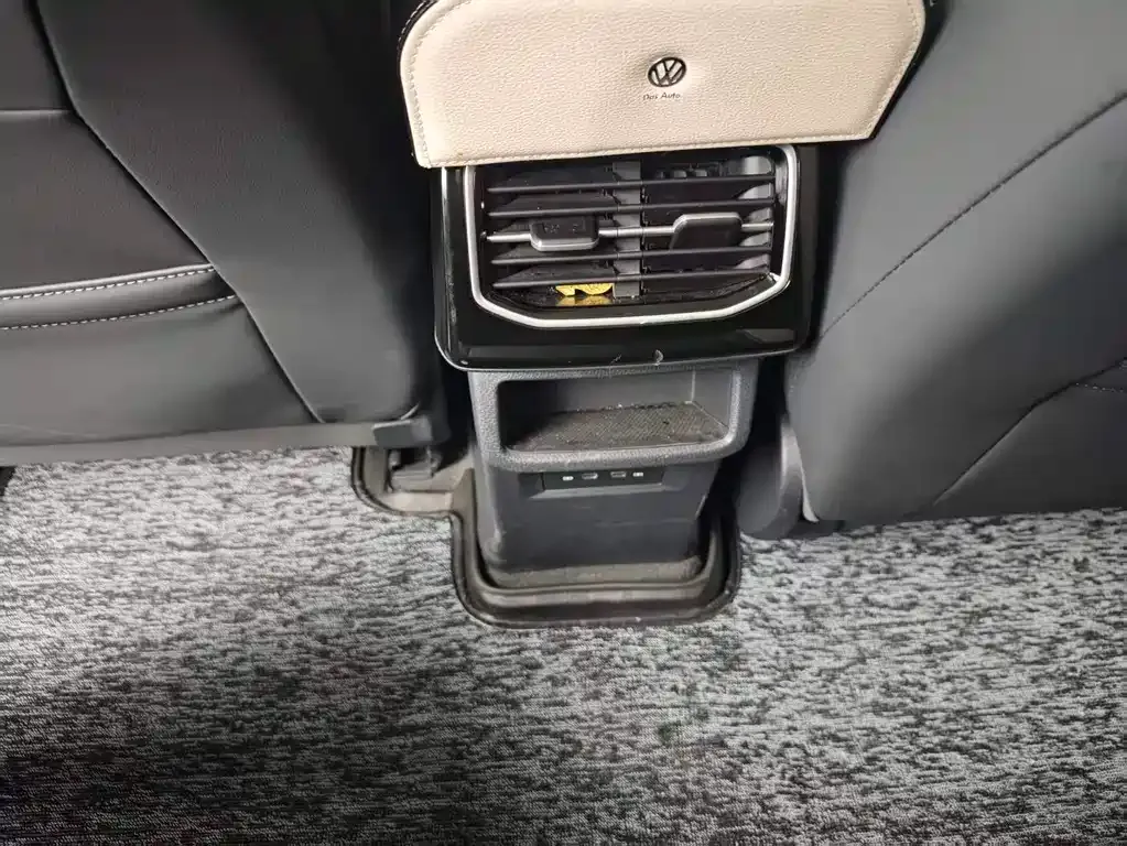 Volkswagen ID.6 Crozz 2022 из CN, фото 10