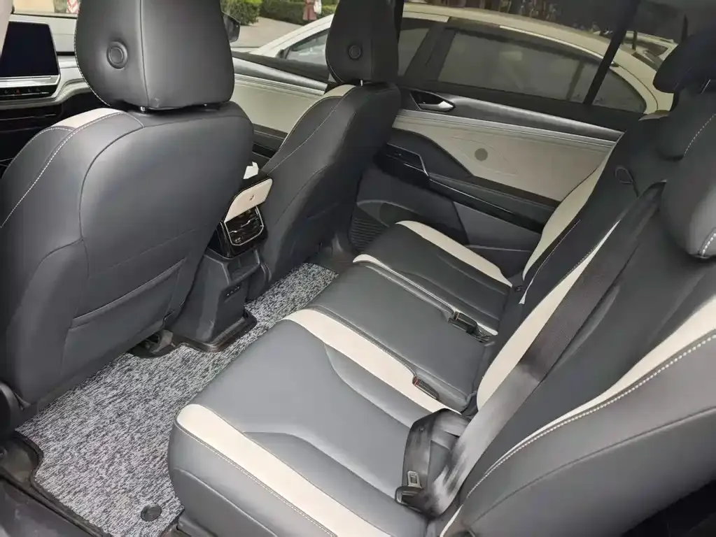 Volkswagen ID.6 Crozz 2022 из CN, фото 8