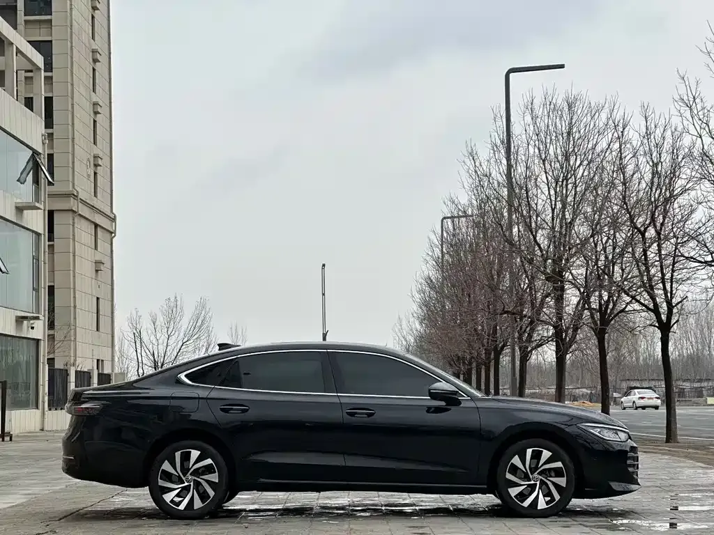 Volkswagen Passat 2025 из CN, фото 4